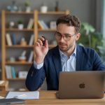 Comment intégrer l’intelligence artificielle dans les formations professionnelles en 2024