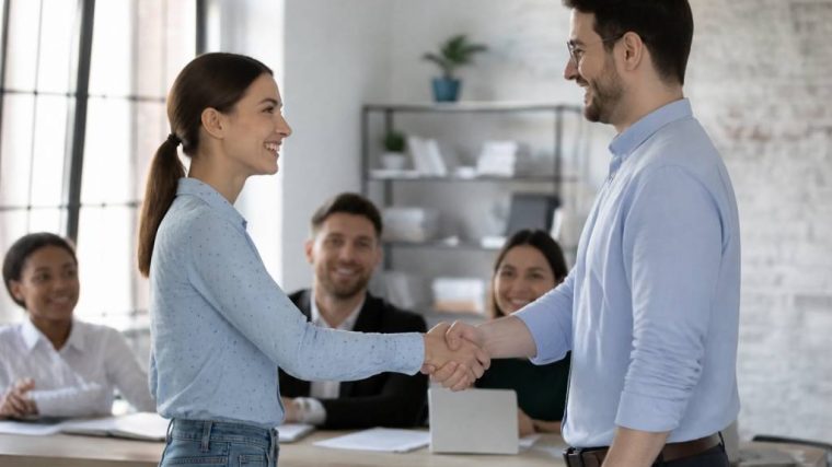 Comment réussir l’onboarding des nouveaux collaborateurs pour réduire le turnover en entreprise en 2026